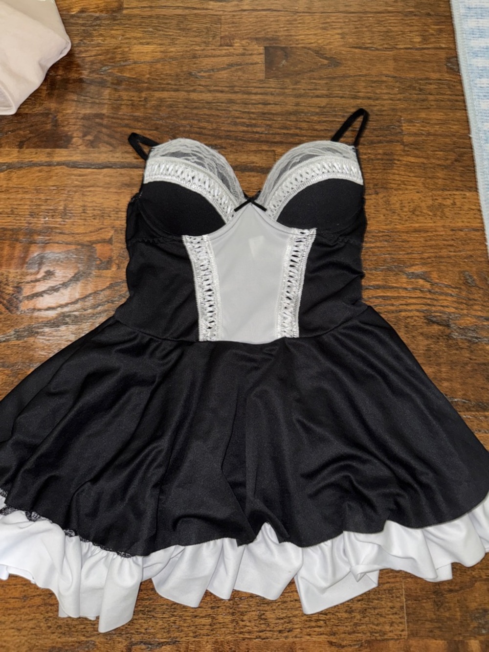 Black and White Lace-Trim Bustier Chemise